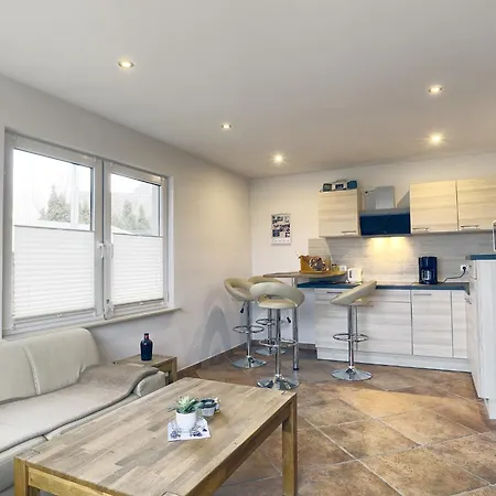 Haus Havelland Eg Links * Zingst